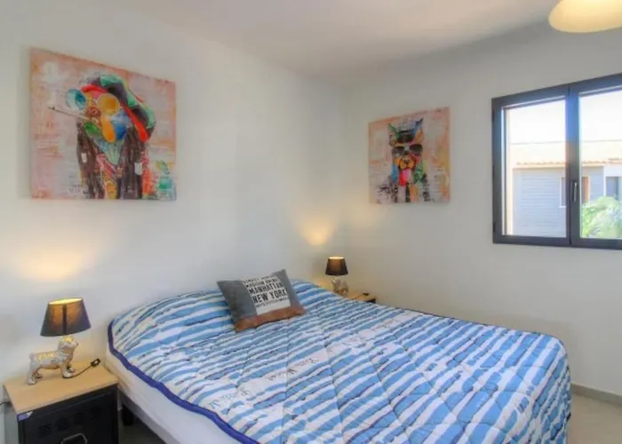 Holiday home Moderne Cala Rossa Bay Les Oceanides