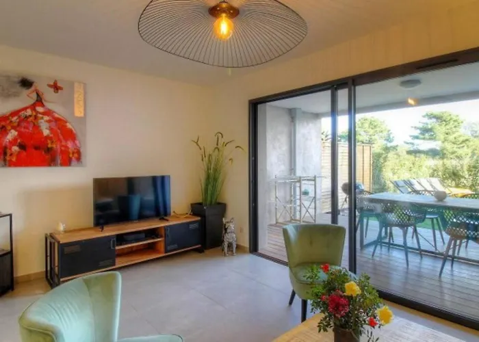 Moderne Cala Rossa Bay Les Oceanides *